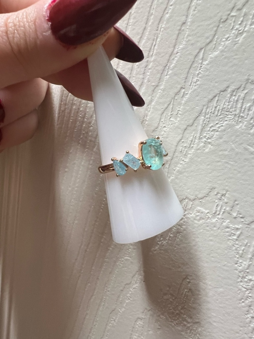 Rose Gold Ring with Aquamarine-Colored Oval Center Stone - Picture 4 of 6